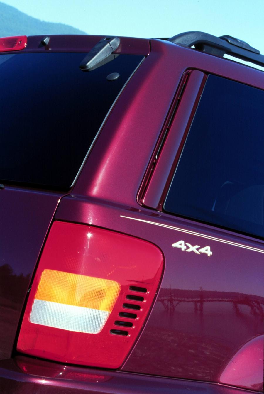  Jeep Grand Cherokee 1999 года  (фото 18 из 80)